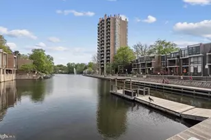 1526 Northgate Square, Reston, VA 20190 - Photo 39