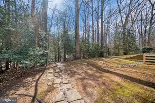 2233 Lovedale Ln, Reston, VA 20191 - Photo 17