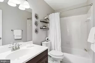 202 Glen Ave SW, Vienna, VA 22180 - Photo 31