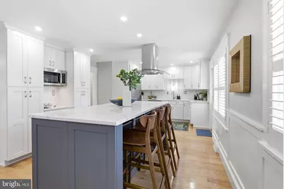 202 Glen Avenue SW, Vienna, VA 22180 - Photo 3