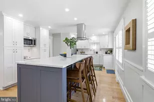 202 Glen Ave SW, Vienna, VA 22180 - Photo 3