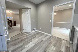 2035 Madrillon Springs Ct, Vienna, VA 22182 - Photo 15