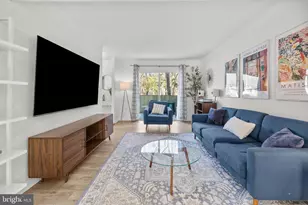 2320 Emerald Heights Ct, Reston, VA 20191 - Photo 9