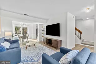 2320 Emerald Heights Ct, Reston, VA 20191 - Photo 7