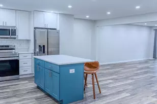 10321 Hampshire Green Ave, Fairfax, VA 22032 - Photo 13