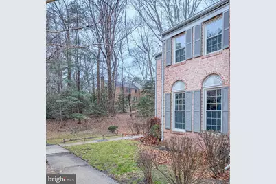 10321 Hampshire Green Avenue, Fairfax, VA 22032 - Photo 3