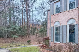 10321 Hampshire Green Ave, Fairfax, VA 22032 - Photo 3