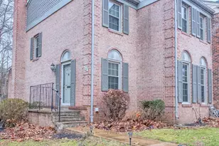 10321 Hampshire Green Ave, Fairfax, VA 22032 - Photo 1