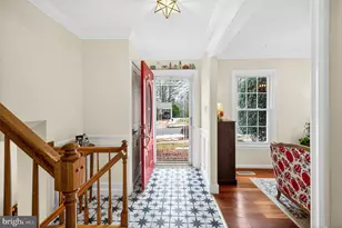 9604 Glenarm Ct, Burke, VA 22015 - Photo 5