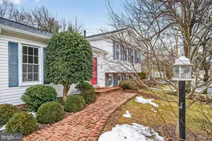 9604 Glenarm Ct, Burke, VA 22015 - Photo 3