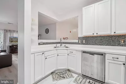 11322 Westbrook Mill Lane #204, Fairfax, VA 22030 - Photo 7