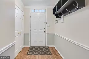 8735 Stone Hill Pl, Springfield, VA 22153 - Photo 15