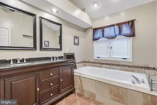 8735 Stone Hill Pl, Springfield, VA 22153 - Photo 33