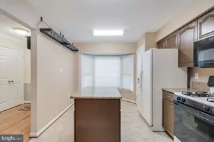 8735 Stone Hill Pl, Springfield, VA 22153 - Photo 15