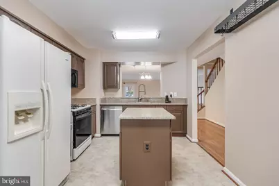 8735 Stone Hill Place, Springfield, VA 22153 - Photo 5