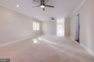 8017 Iliff Dr, Dunn Loring, VA 22027 - Photo 25