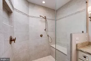 8017 Iliff Dr, Dunn Loring, VA 22027 - Photo 39