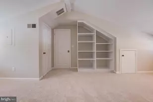 8017 Iliff Dr, Dunn Loring, VA 22027 - Photo 57