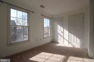 7831 Gum Springs Village Dr, Alexandria, VA 22306 - Photo 19