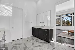 1221 Riley Preserve Ct, Great Falls, VA 22066 - Photo 33