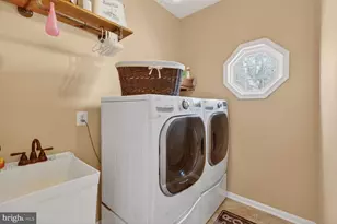 9540 5th Pl, Lorton, VA 22079 - Photo 33