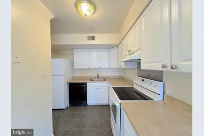 4643 Logsdon Drive #60, Annandale, VA 22003 - Photo 5