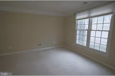 1609 Leeds Castle Drive, Vienna, VA 22182 - Photo 5