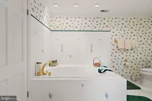 1207 Towlston Rd, Great Falls, VA 22066 - Photo 37