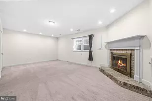 5885 Woodfield Estates Dr, Alexandria, VA 22310 - Photo 35