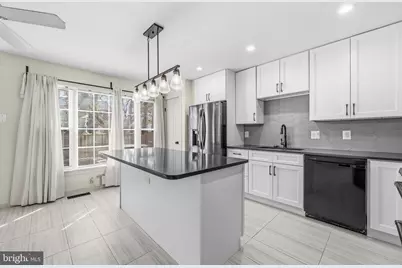 5885 Woodfield Estates Drive, Alexandria, VA 22310 - Photo 9