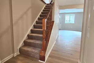 8473 Aurora Ct, Lorton, VA 22079 - Photo 5