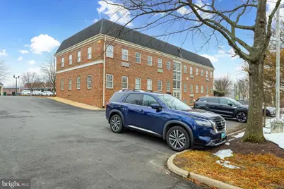 156 Maple Avenue E, Vienna, VA 22180 - Photo 25