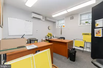 156 Maple Avenue E, Vienna, VA 22180 - Photo 21