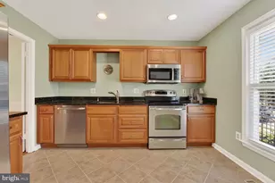 9022 Gavelwood Ct, Springfield, VA 22153 - Photo 19