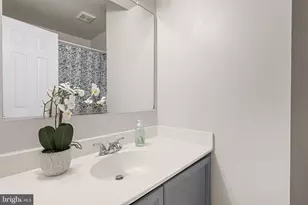 3711 Foxfield Ln, Fairfax, VA 22033 - Photo 21