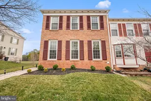 3711 Foxfield Ln, Fairfax, VA 22033 - Photo 1
