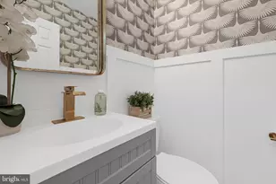 3711 Foxfield Ln, Fairfax, VA 22033 - Photo 9