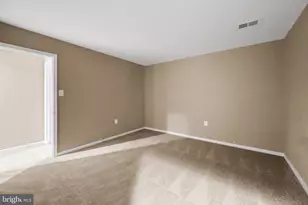 3711 Foxfield Ln, Fairfax, VA 22033 - Photo 29