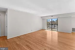 8340 Greensboro Dr, McLean, VA 22102 - Photo 7