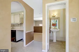 5502 Peppercorn Dr, Burke, VA 22015 - Photo 5