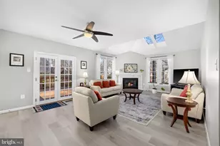 9451 Lapstrake Ln, Burke, VA 22015 - Photo 5