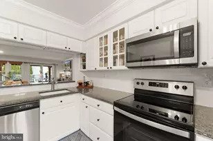 3322 Lakeside View Dr, Falls Church, VA 22041 - Photo 3