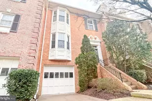 2058 Pieris Ct, Vienna, VA 22182 - Photo 3