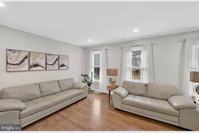 711 Campbell Way, Herndon, VA 20170 - Photo 3