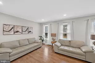 711 Campbell Way, Herndon, VA 20170 - Photo 3