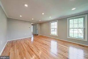 2285 Marginella Dr, Reston, VA 20191 - Photo 3