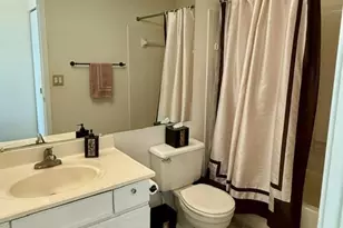 11703 Summerchase Cir, Reston, VA 20194 - Photo 37