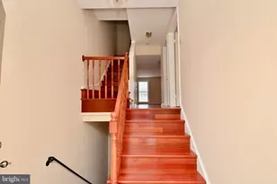 2481 Windbreak Dr, Alexandria, VA 22306 - Photo 3