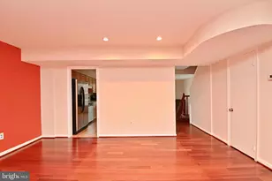 2481 Windbreak Dr, Alexandria, VA 22306 - Photo 7