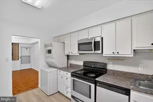 3709 George Mason Dr S, Falls Church, VA 22041 - Photo 17